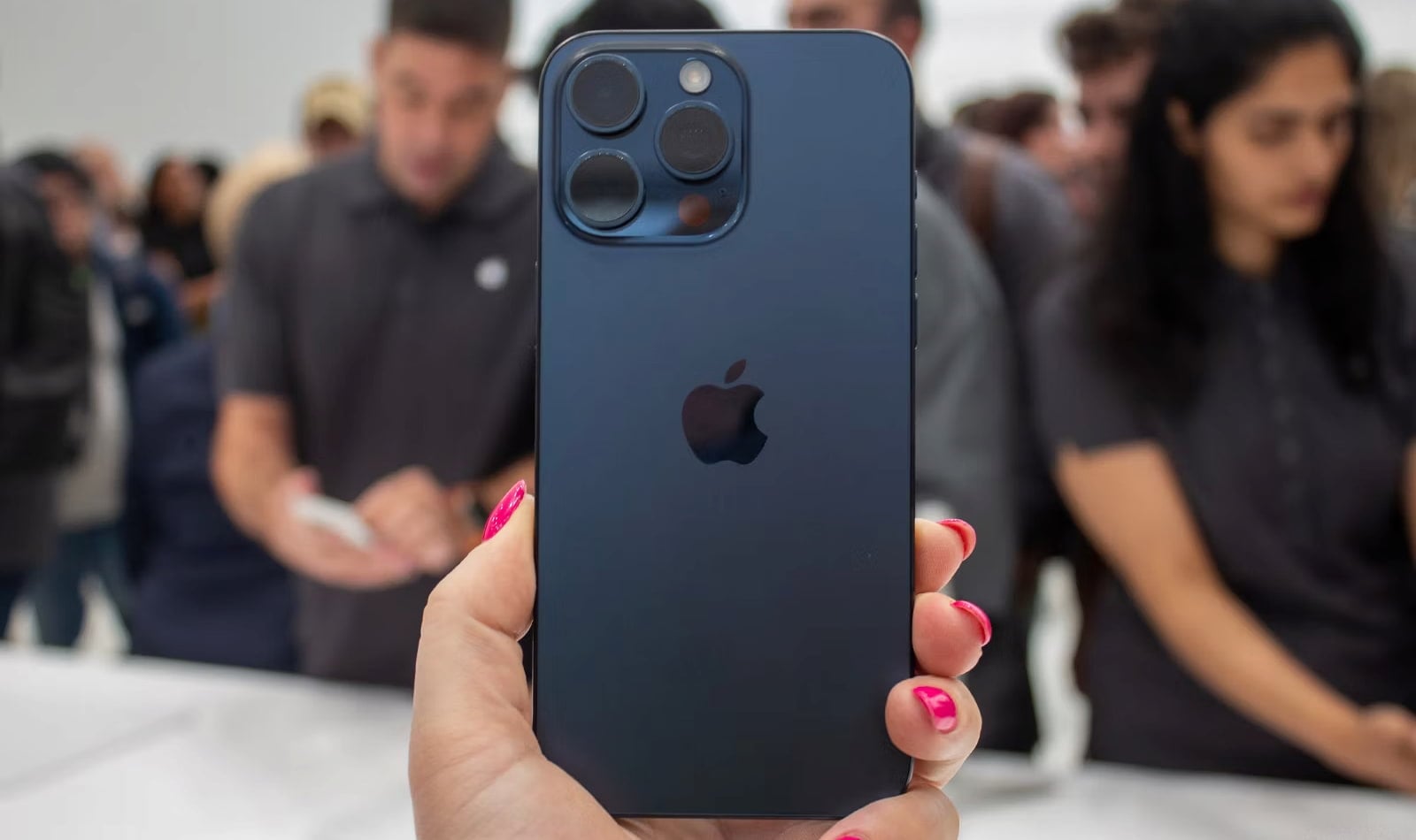 در حوزه ادبیات معاصر، بهترین رمان ها کدامند؟ 3 02 min 1